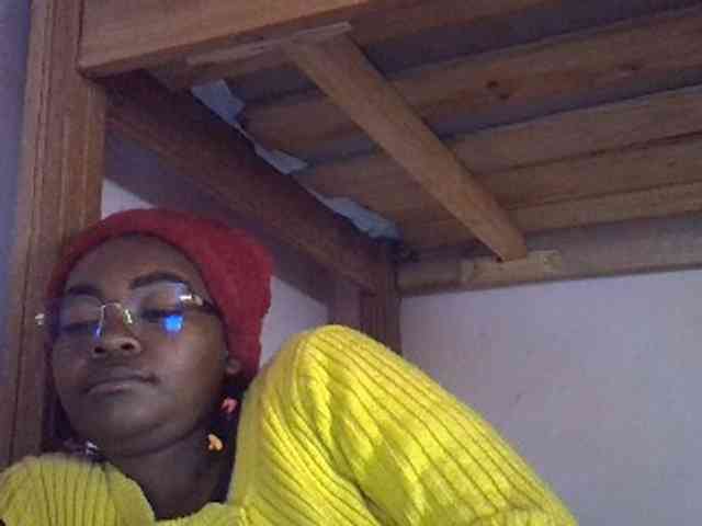 Angelinah75 webcam