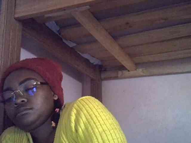 Angelinah75 webcam