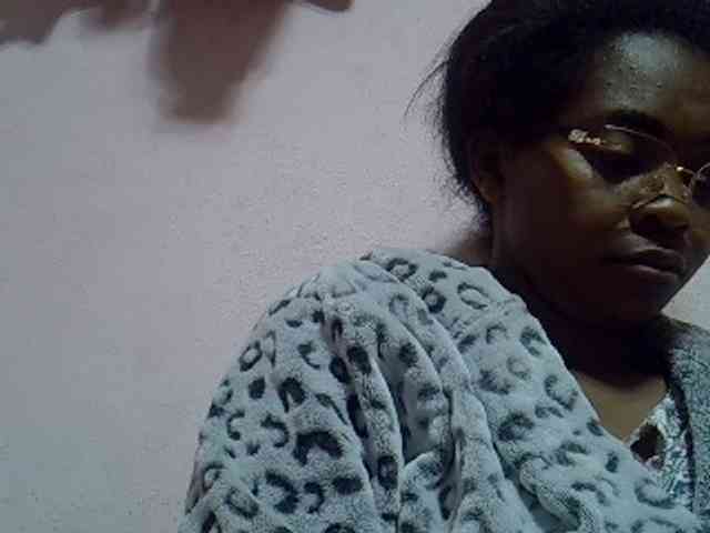 Angelinah75 webcam