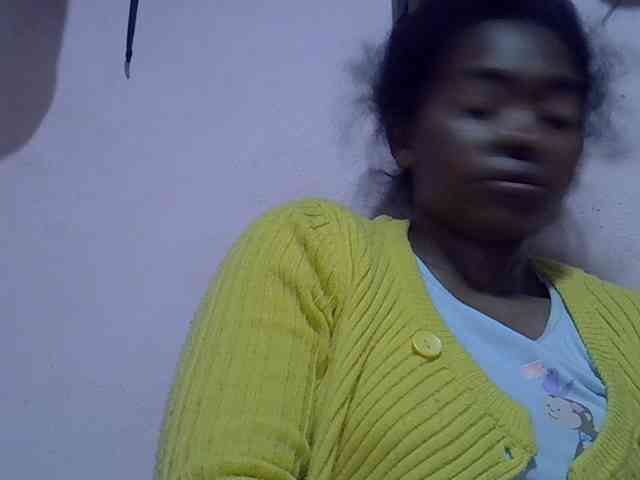 Angelinah75 webcam