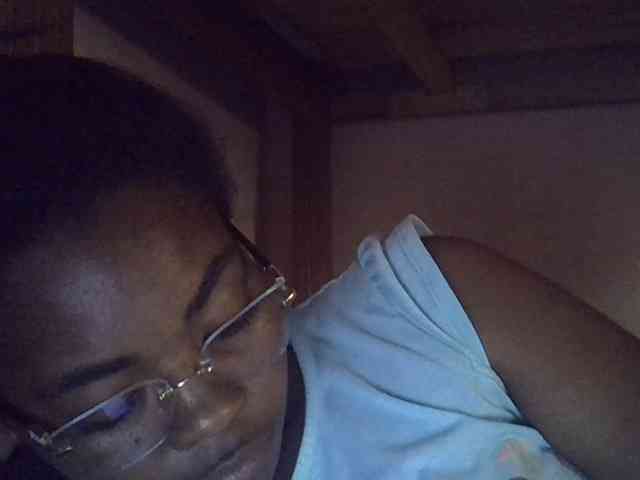 Angelinah75 webcam