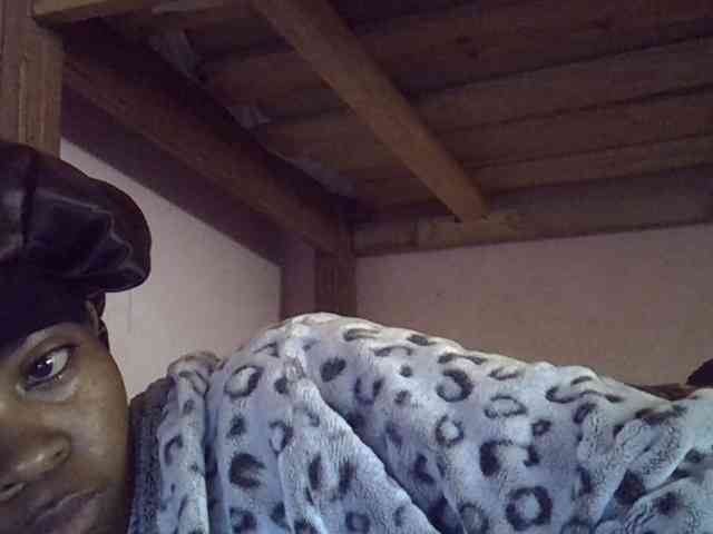 Angelinah75 webcam