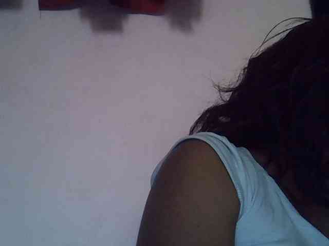 Angelinah75 webcam