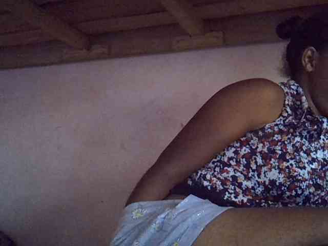 Angelinah75 webcam