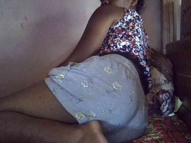 Angelinah75 webcam