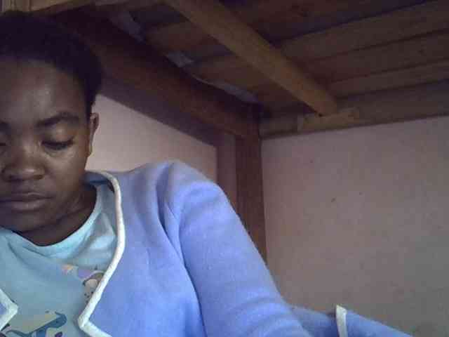 Angelinah75 webcam