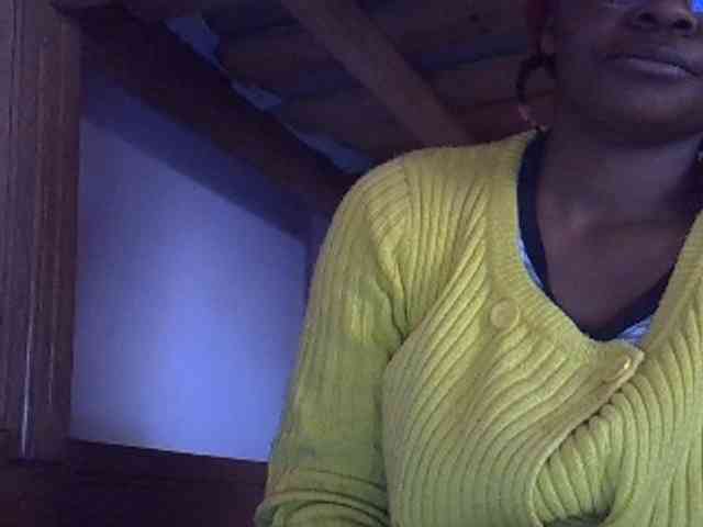 Angelinah75 webcam