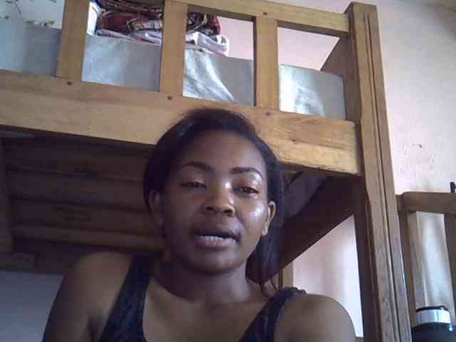 Angelinah75 webcam