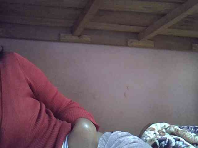 Angelinah75 webcam