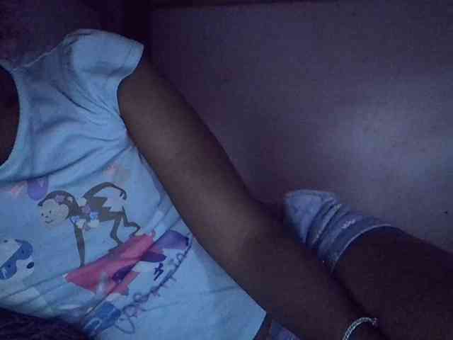 Angelinah75 webcam