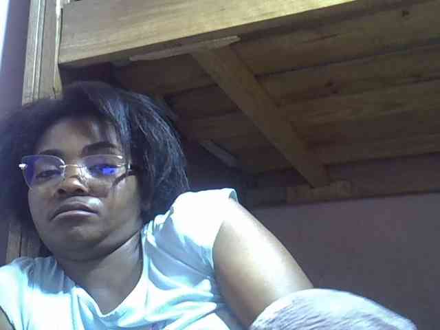 Angelinah75 webcam
