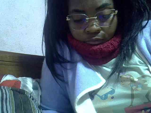 Angelinah75 webcam