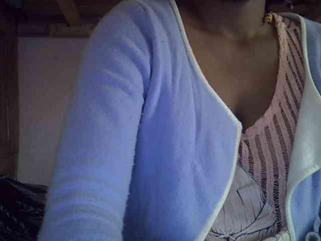 Angelinah75 webcam