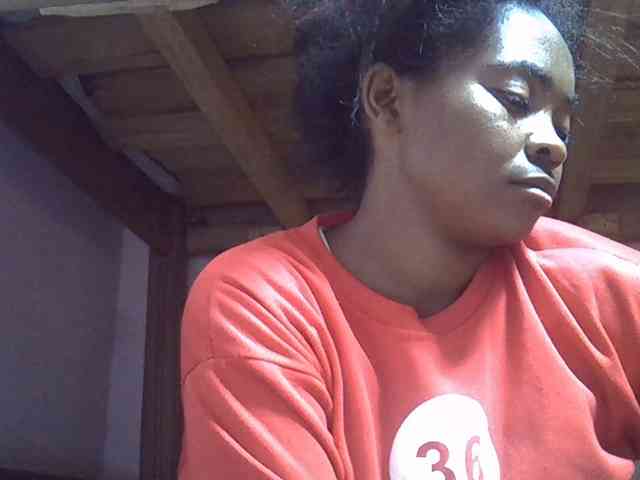 Angelinah75 webcam