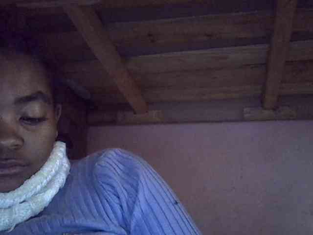 Angelinah75 webcam