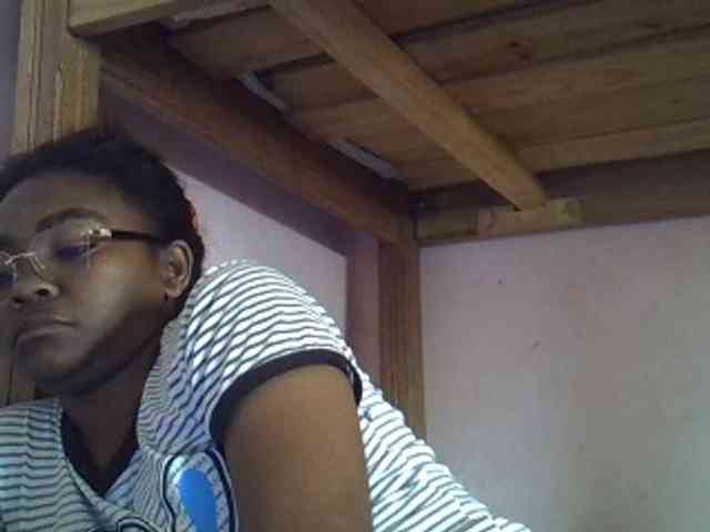 Modèle: Angelinah75