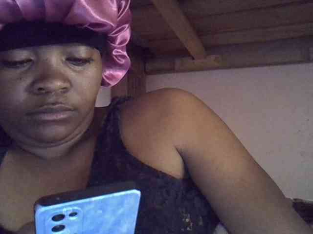 Angelinah75 webcam