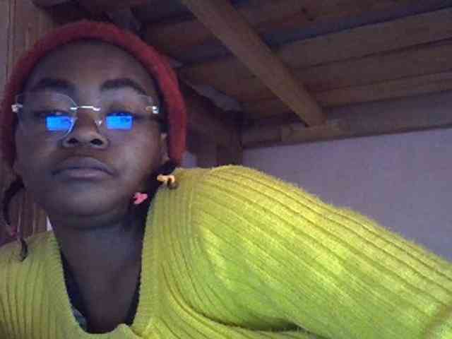 Angelinah75 webcam