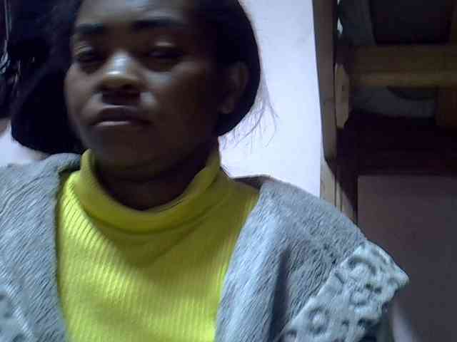 Angelinah75 webcam