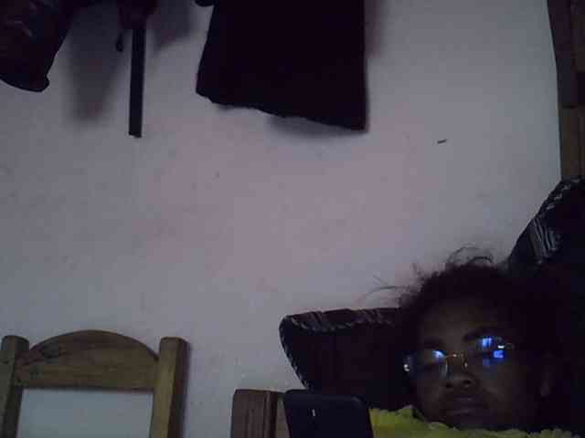Angelinah75 webcam