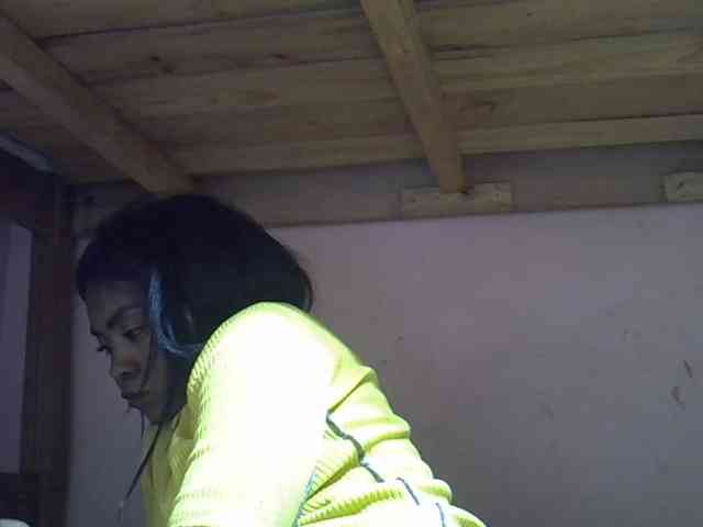 Angelinah75 webcam