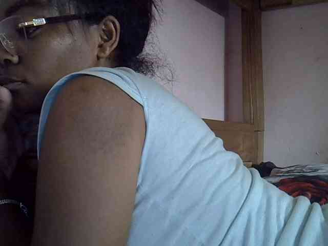 Angelinah75 webcam