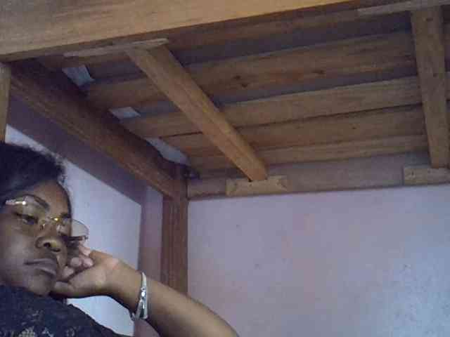 Angelinah75 webcam