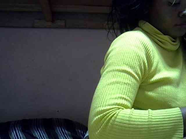 Angelinah75 webcam