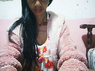 Ginahhot's Live Webcam