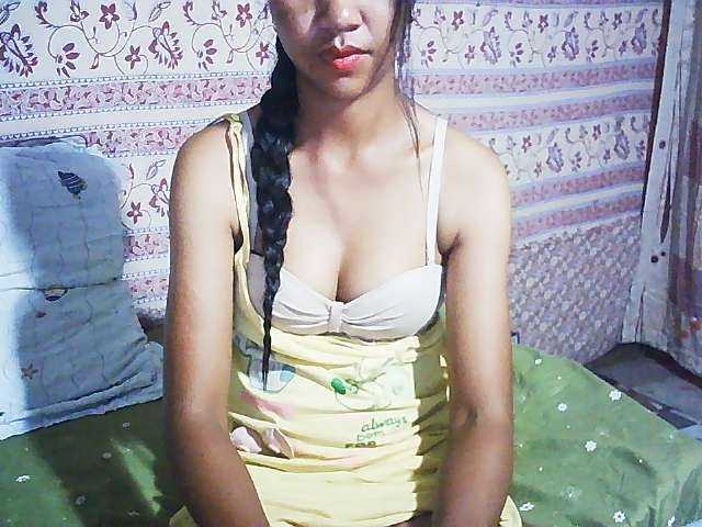 Ginahhot live cam on BongaCams