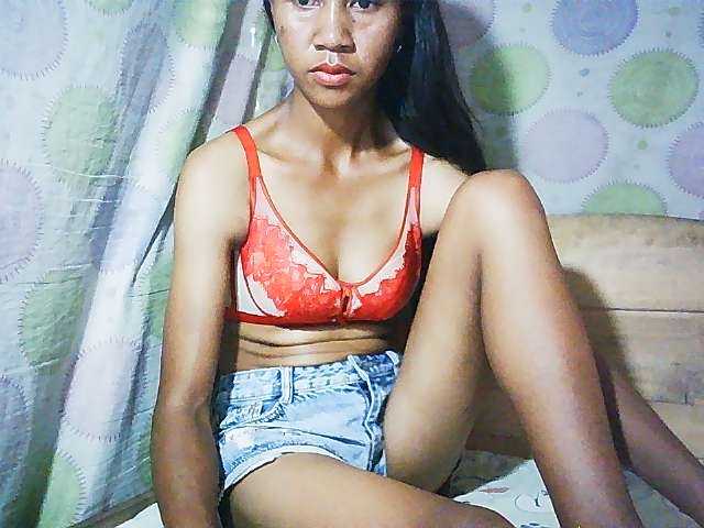 Ginahhot live cam on BongaCams
