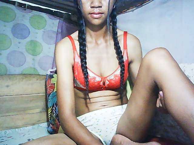 Ginahhot live cam on BongaCams