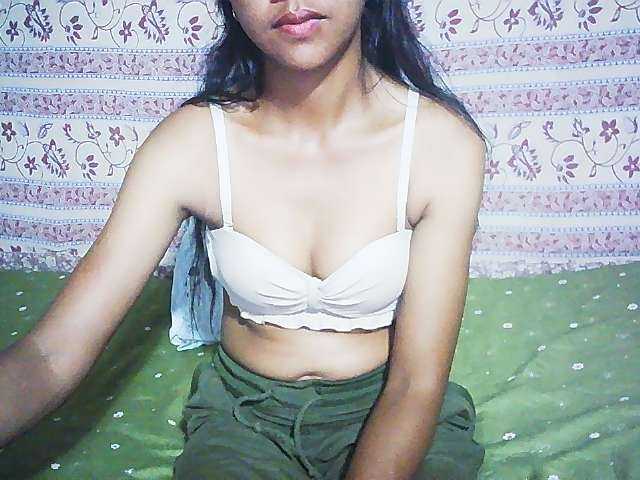 Ginahhot live cam preview