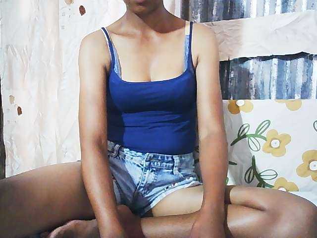 Ginahhot live cam on BongaCams
