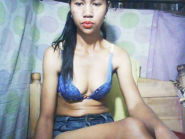 Ginahhot live cam on BongaCams