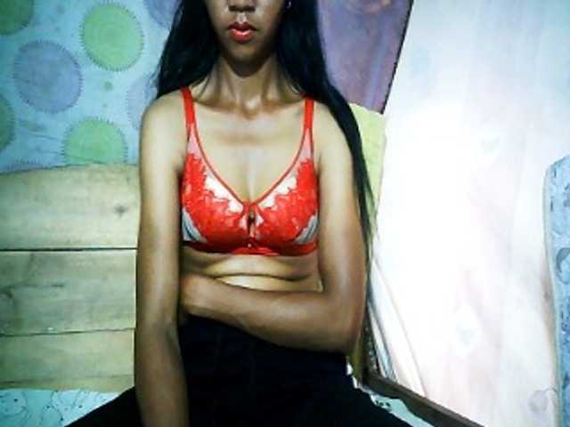 Ginahhot live cam on BongaCams