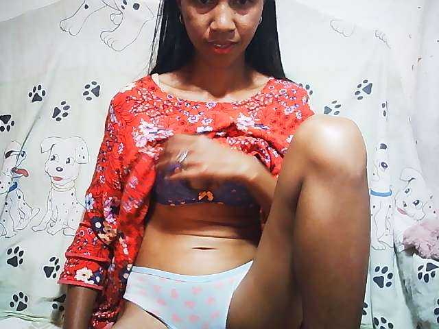 Ginahhot live cam on BongaCams