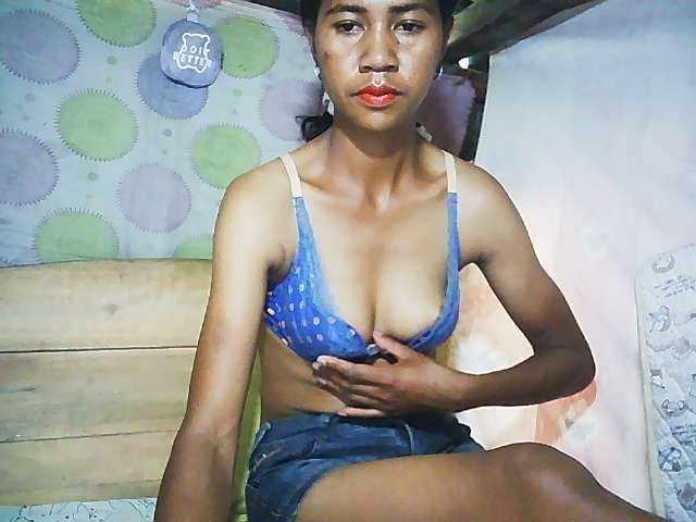 Ginahhot live cam on BongaCams