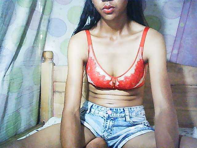 Ginahhot live cam on BongaCams