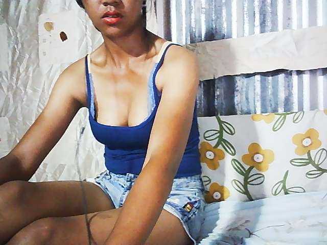 Ginahhot live cam on BongaCams