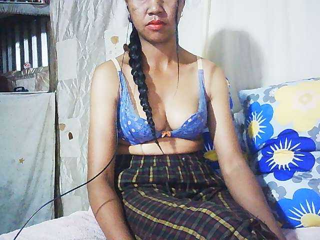 Ginahhot live cam on BongaCams
