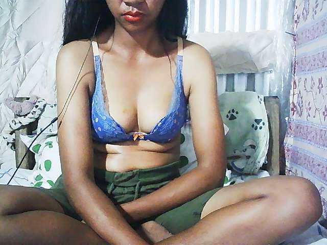 Ginahhot live cam preview