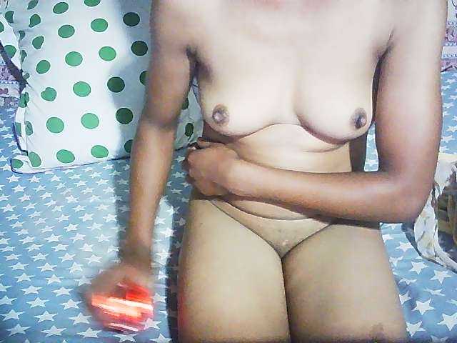 Ginahhot live cam on BongaCams