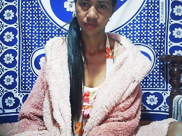 Ginahhot live cam on BongaCams