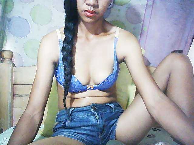 Ginahhot live webcam show