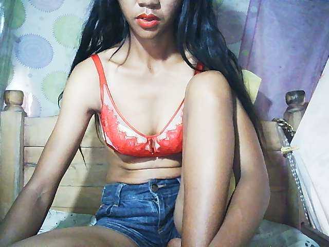 Ginahhot live cam on BongaCams