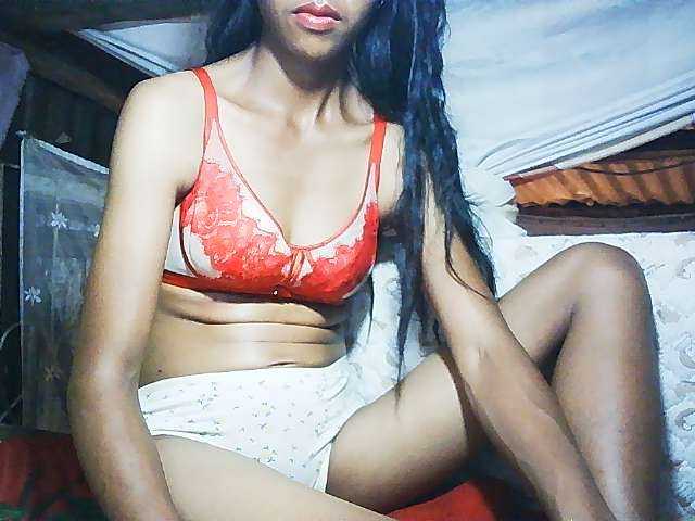 Ginahhot live cam on BongaCams