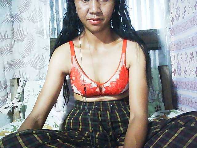 Ginahhot live cam on BongaCams