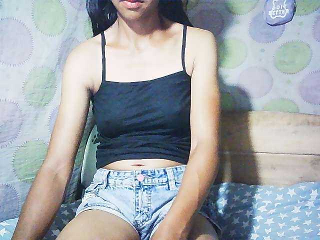 Ginahhot live cam on BongaCams