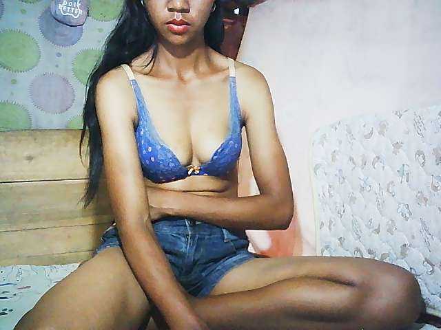 Ginahhot live cam on BongaCams